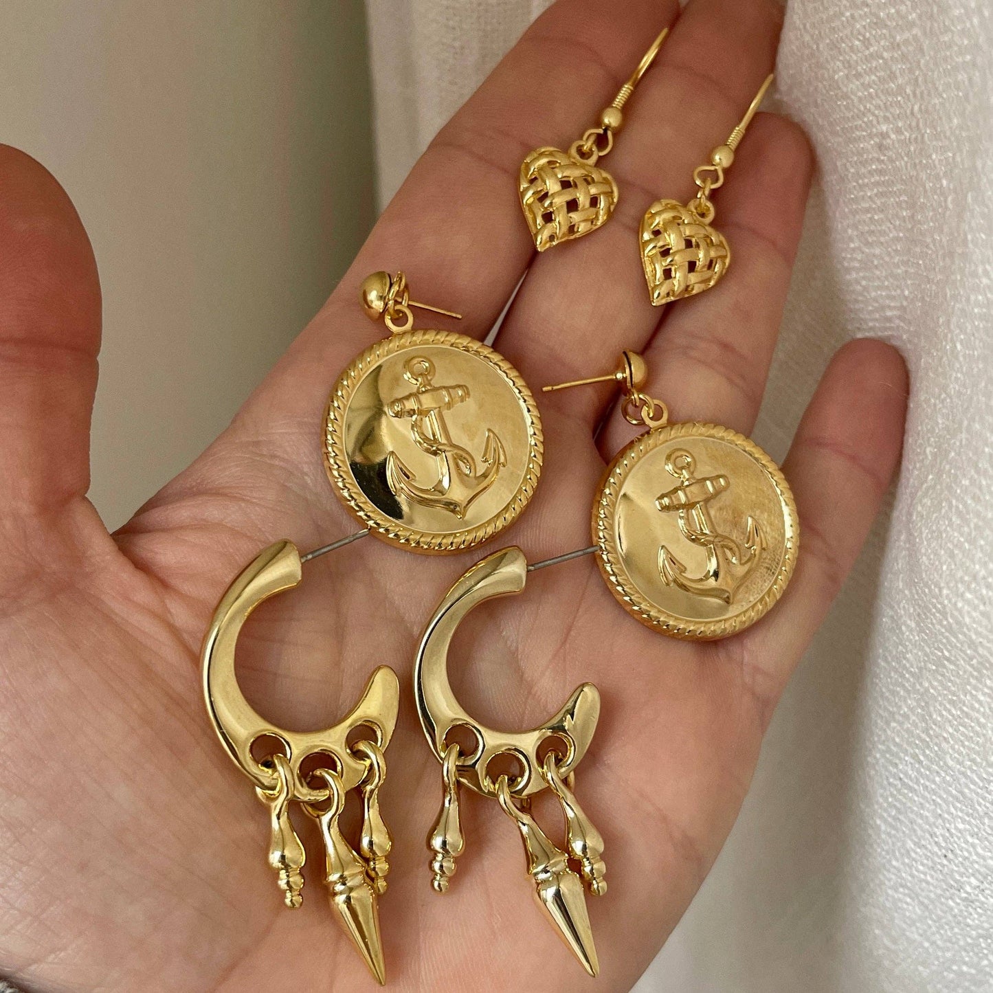 Moi Lolita Dangle Earrings (DEADSTOCK & gold plated)
